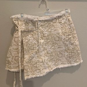 LELIS animal print skort size small